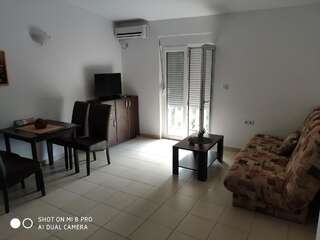 Апартаменты Apartments Brnjada Сутоморе Апартаменты с балконом-5