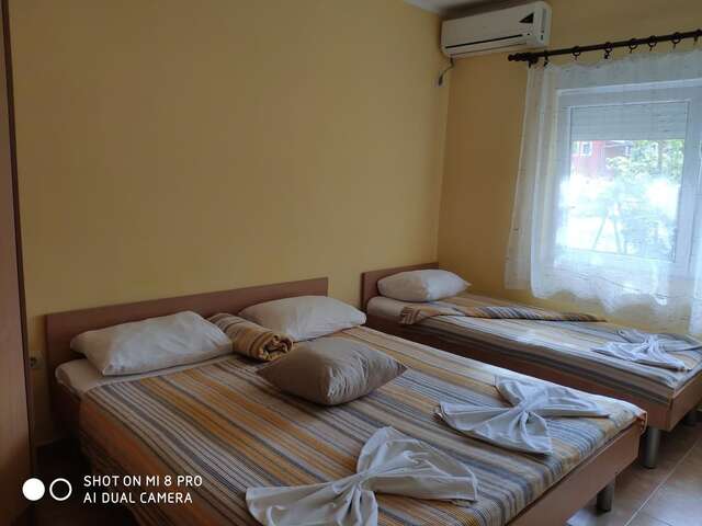 Апартаменты Apartments Brnjada Сутоморе-21