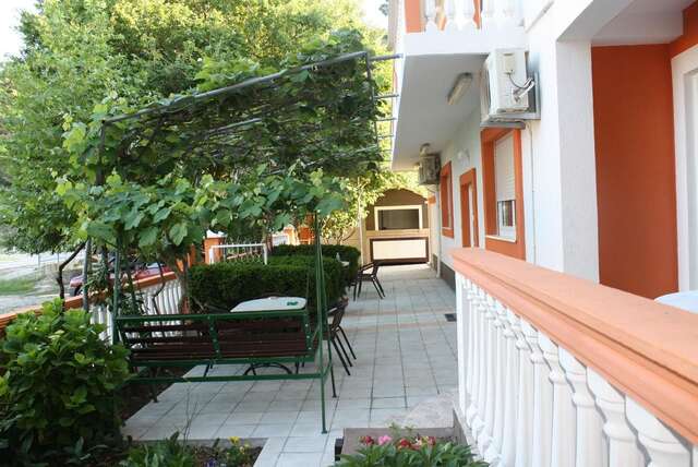 Апартаменты Apartments Brnjada Сутоморе-24